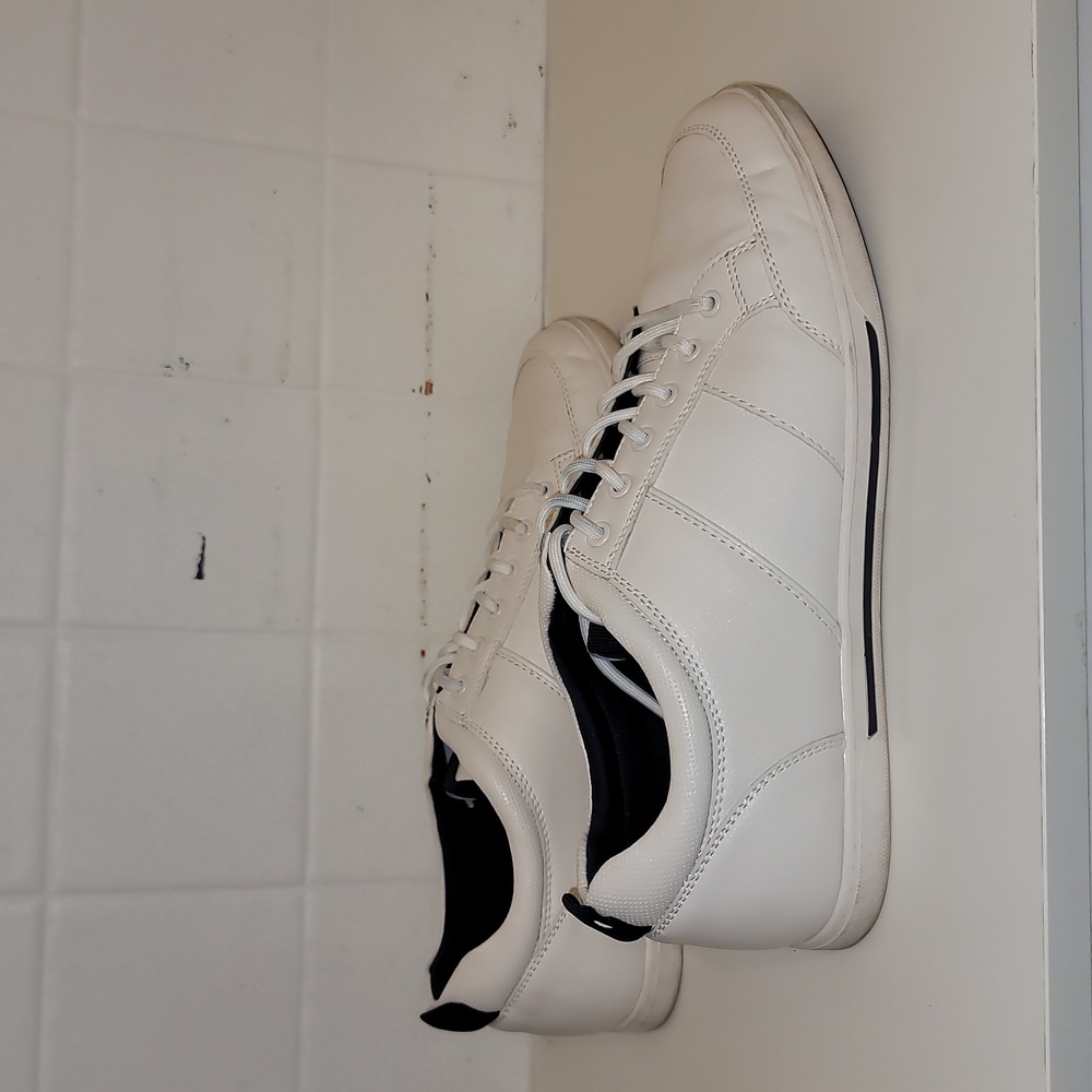sz 9.5 vegan white shoes